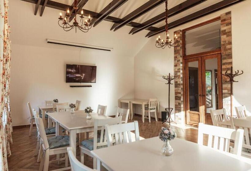 مبيت وإفطار Vén Diófa