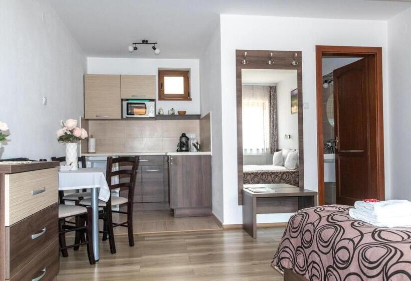 Casa Tofi Vendégház