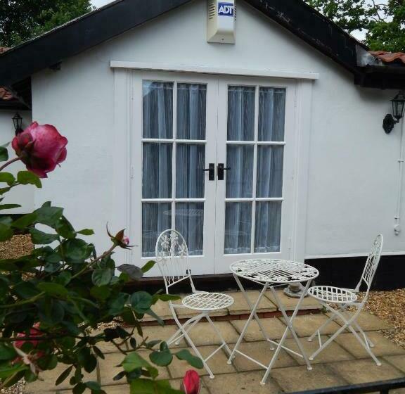 Frogs Hall B&b