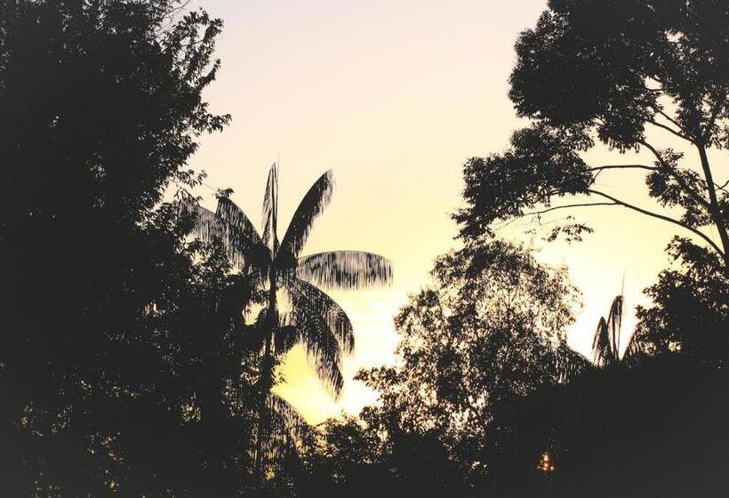 בית מלון כפרי Caboclos House Eco Lodge