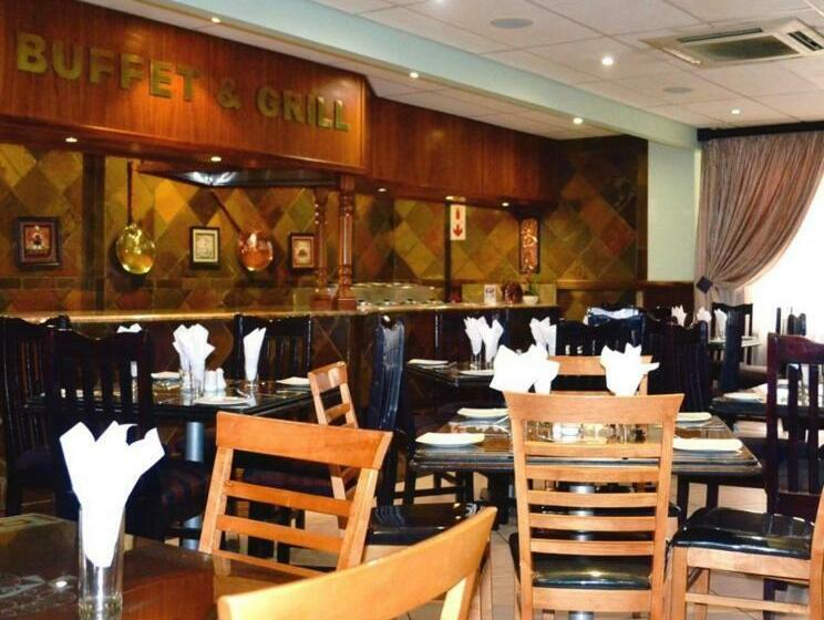 בית מלון כפרי Crown