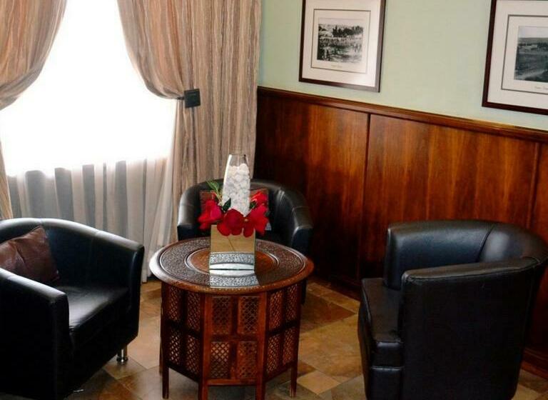 בית מלון כפרי Crown