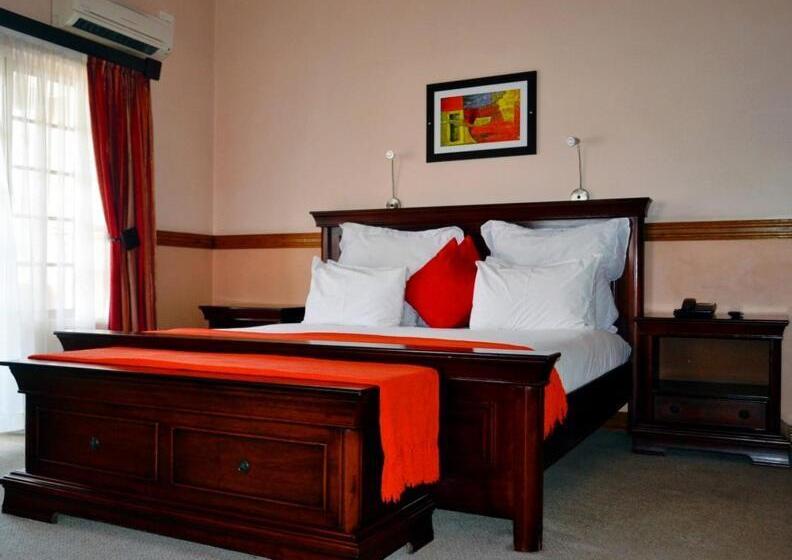 בית מלון כפרי Crown