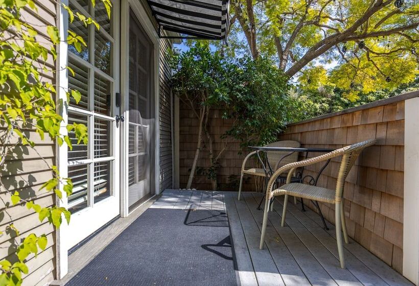 فندق De La Vina Inn