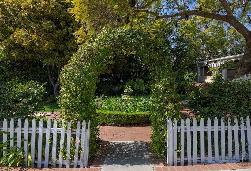 فندق De La Vina Inn