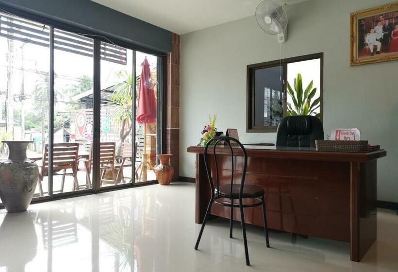 فندق Haohug Maekhachan