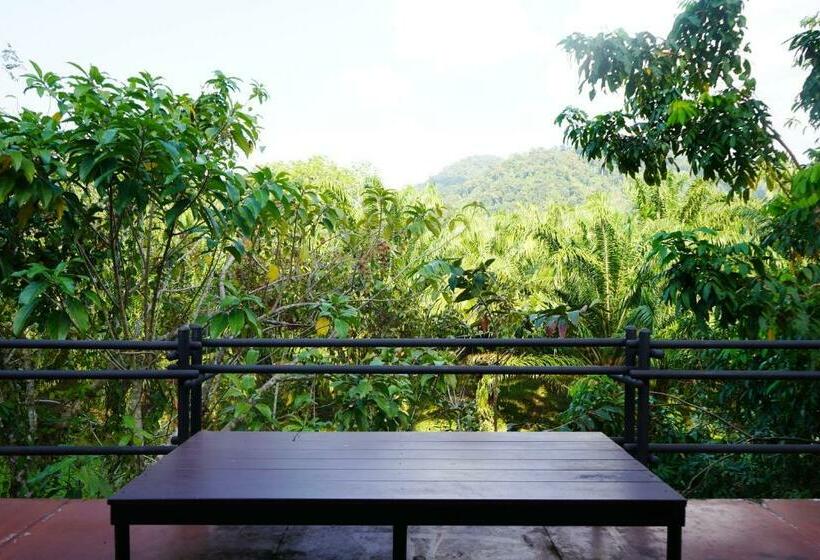 בית מלון כפרי Kachonghills Tented Resort Trang