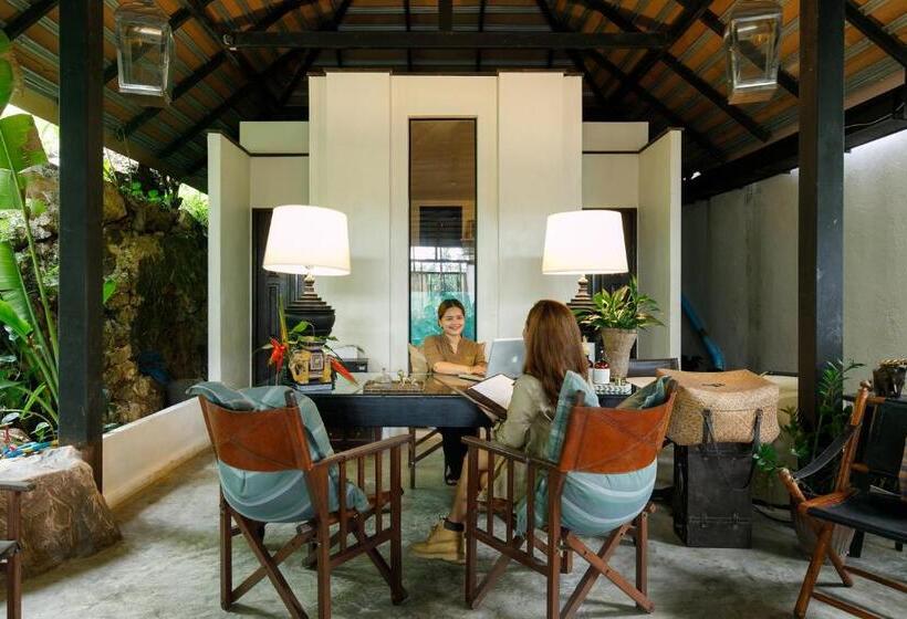 בית מלון כפרי Kachonghills Tented Resort Trang