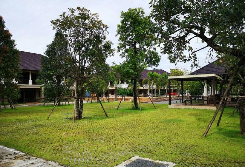 Отель Sophia Resort