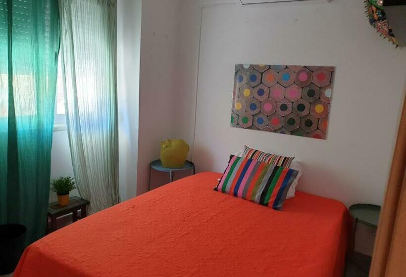 Lisbon Hostel Terminal 4