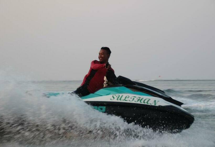 Madu Tiga Beach And Resort