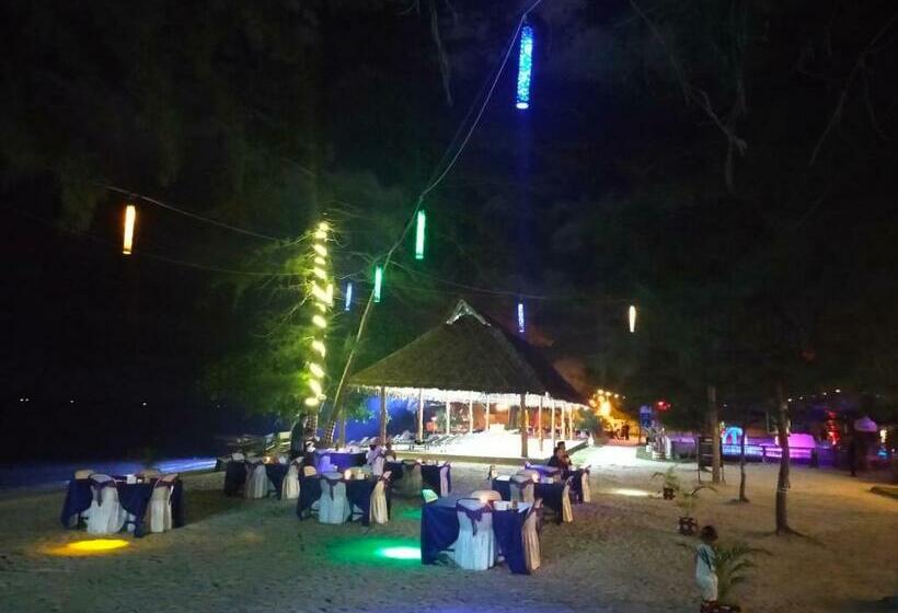 Madu Tiga Beach And Resort