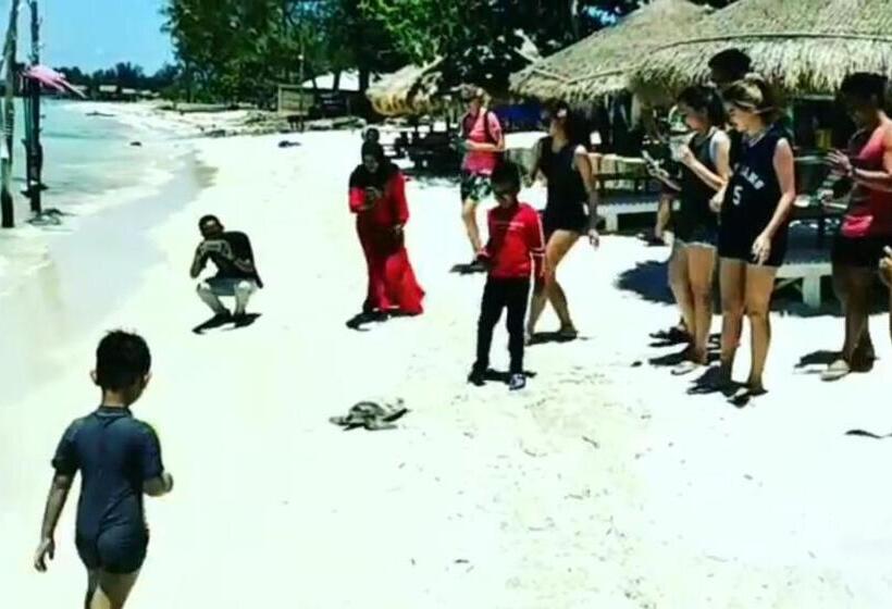 Madu Tiga Beach And Resort