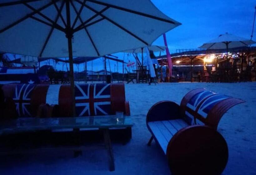 Madu Tiga Beach And Resort