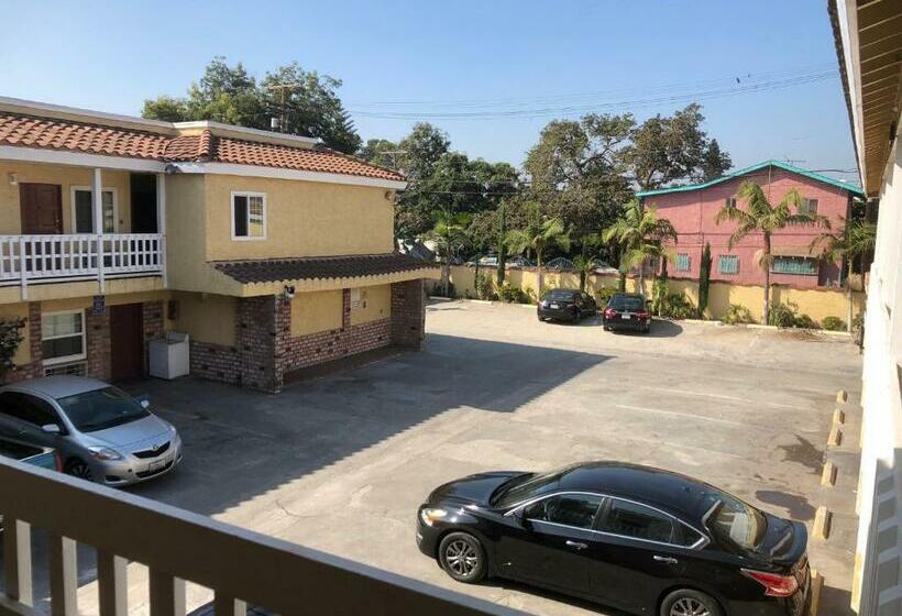 فندق على الطريق Sahara Inn   Los Angeles