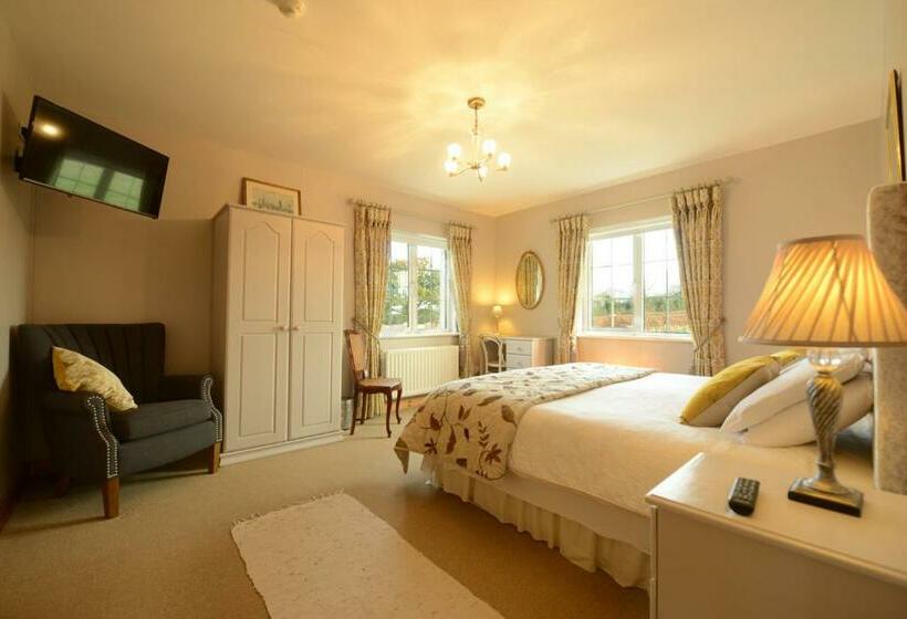 Oakfield B&b