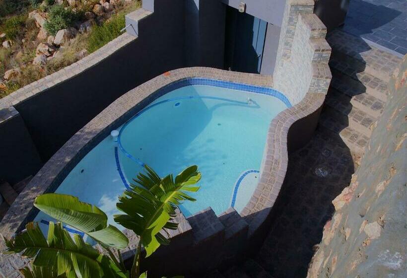 ペンション Arek S Place