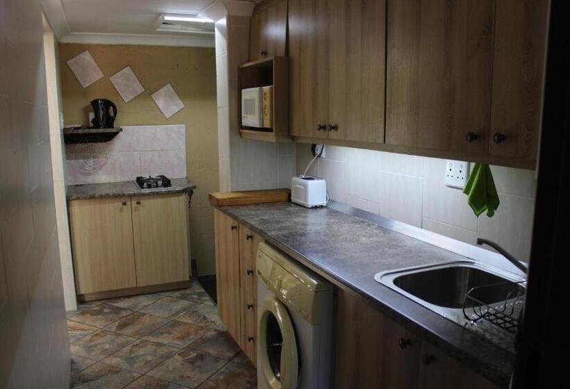 ペンション Arek S Place