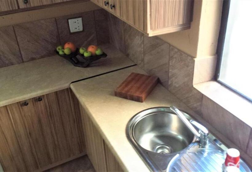 ペンション Arek S Place