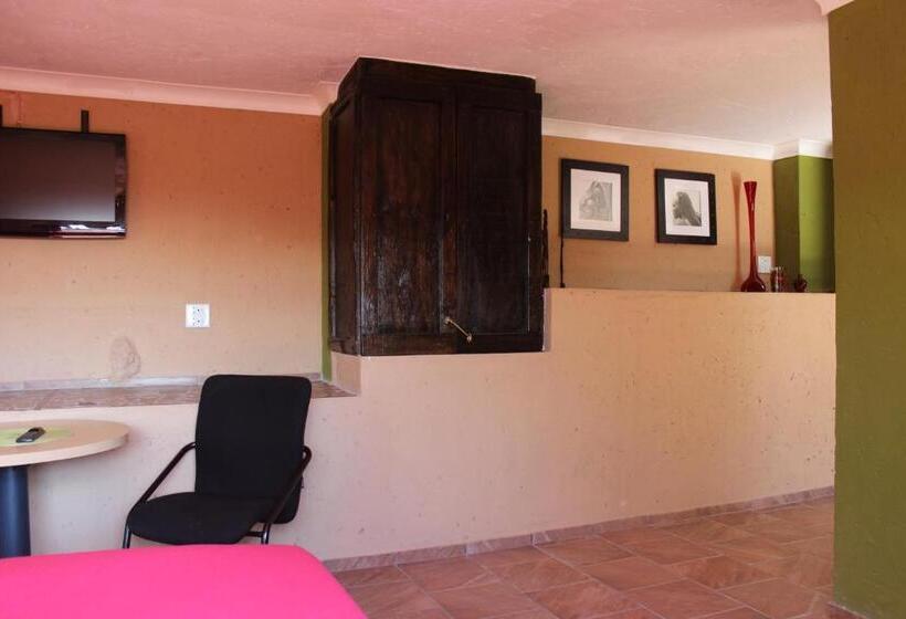 ペンション Arek S Place