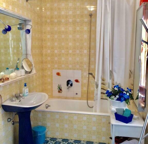 פנסיון Sky Room