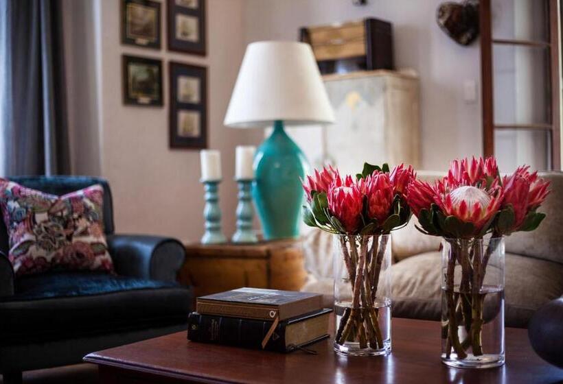 פנסיון Caledon Grace Guesthouse