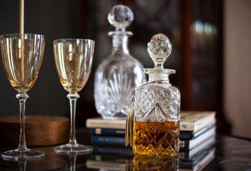 פנסיון Caledon Grace Guesthouse