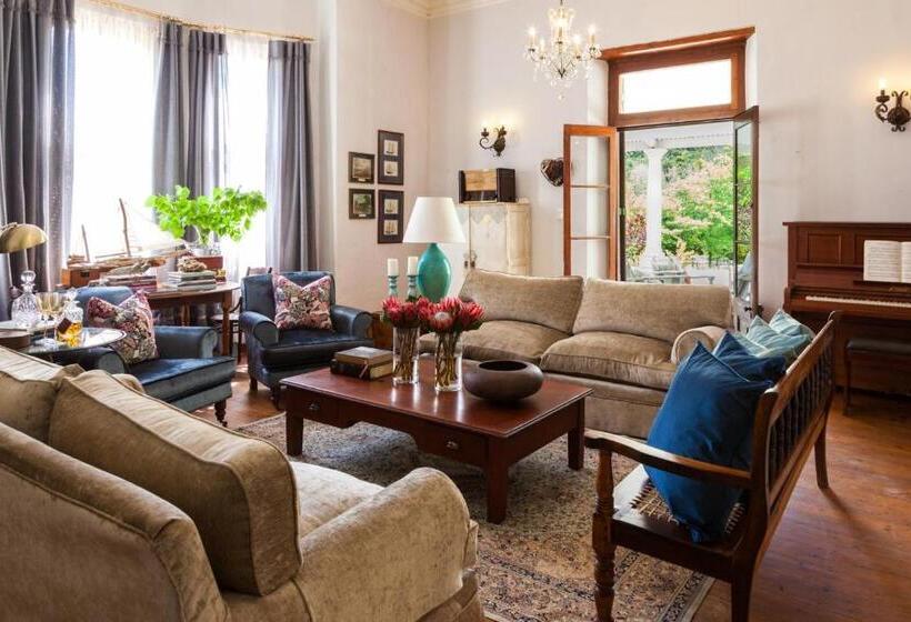 פנסיון Caledon Grace Guesthouse