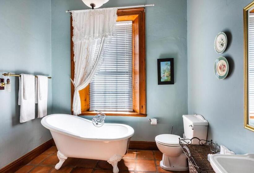 פנסיון Caledon Grace Guesthouse