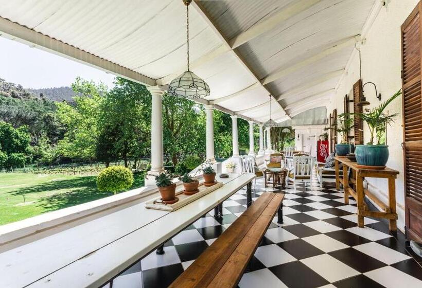 פנסיון Caledon Grace Guesthouse