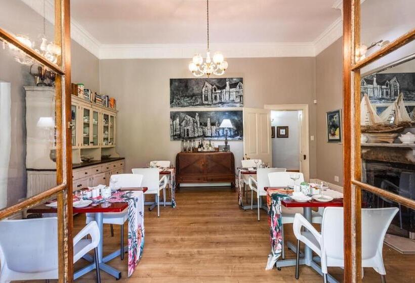 פנסיון Caledon Grace Guesthouse