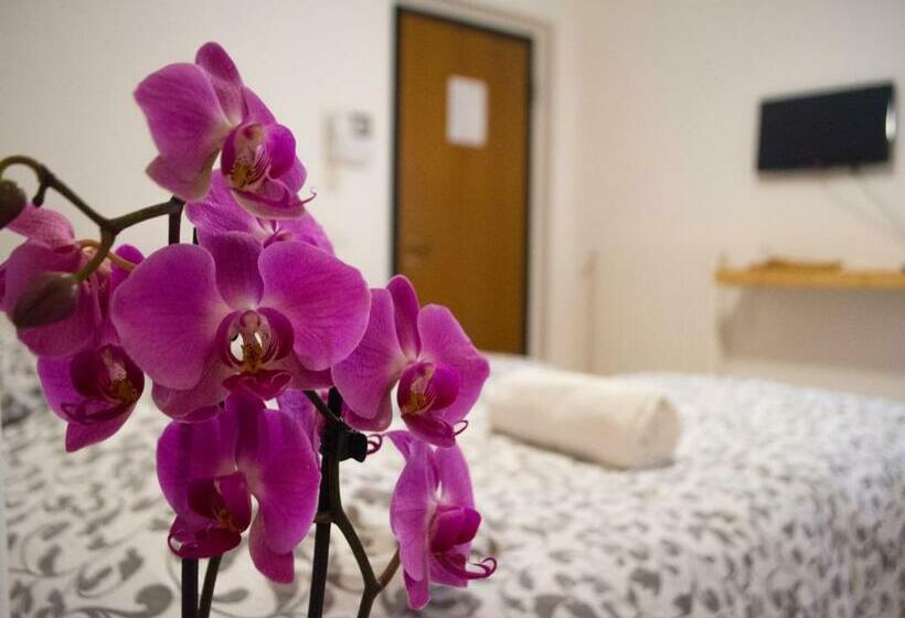 膳宿费 Camera Il Borgo Vicino Al Castello Con Parcheggio