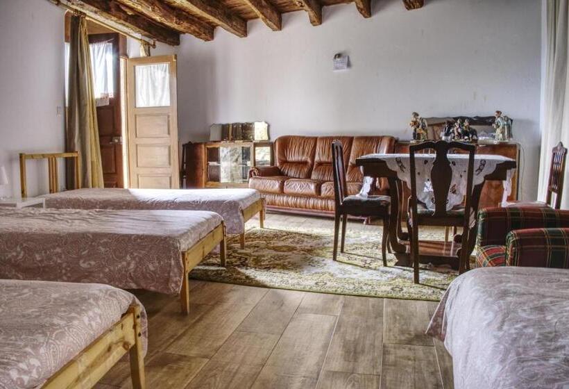 פנסיון Casa Das Pombas