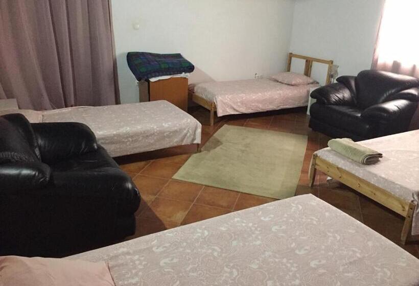 פנסיון Casa Das Pombas