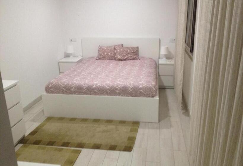 פנסיון Casa Das Pombas