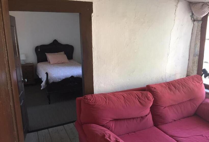 פנסיון Casa Das Pombas