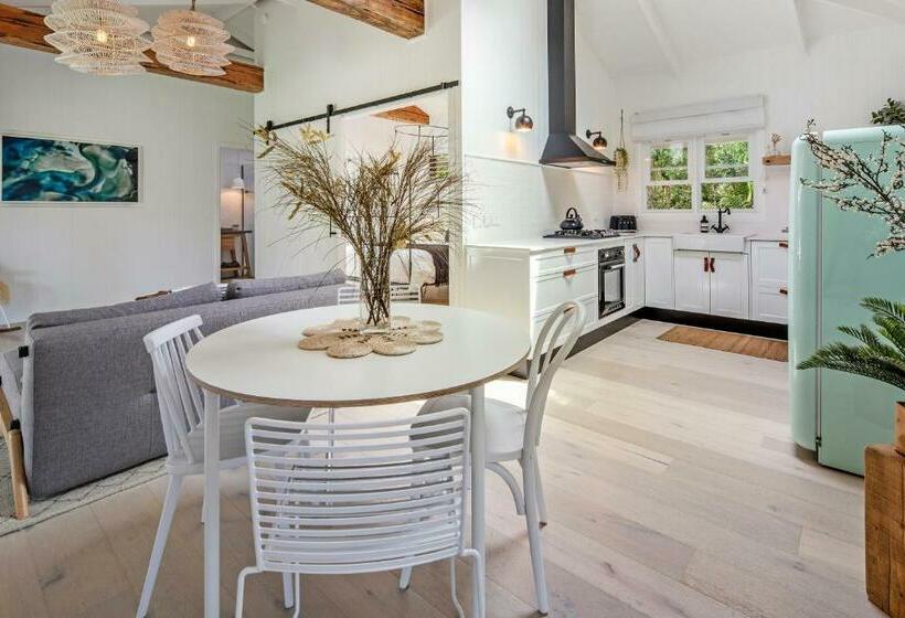 膳宿费 La Boheme Whitsunday