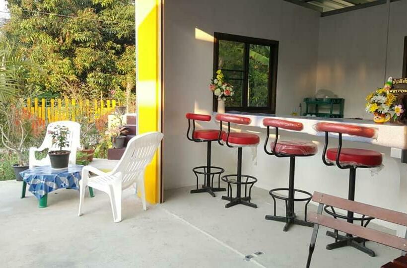 بنسيون Lucky Home Prakhon Chai