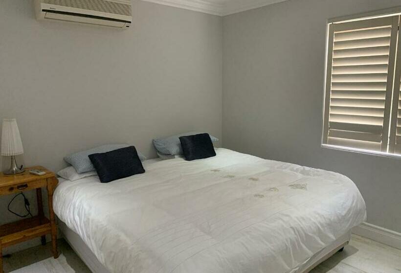 פנסיון Oceansnest Guest House