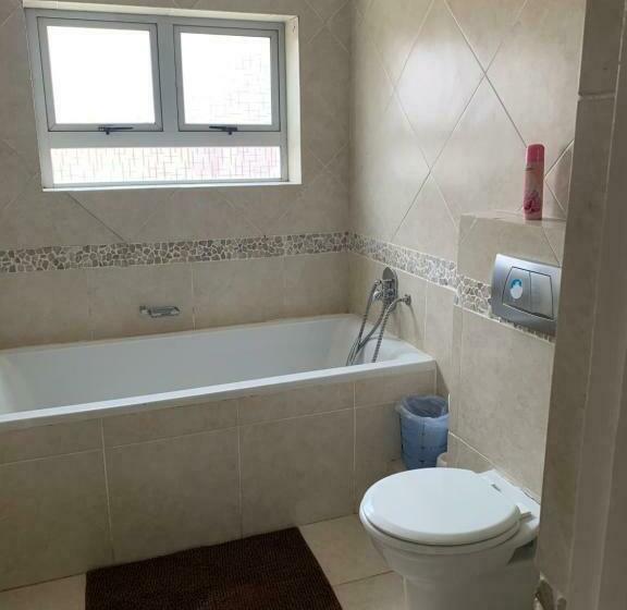 פנסיון Oceansnest Guest House