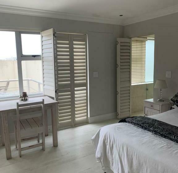 פנסיון Oceansnest Guest House