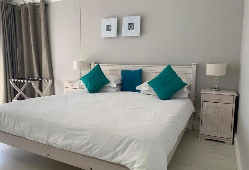 פנסיון Oceansnest Guest House