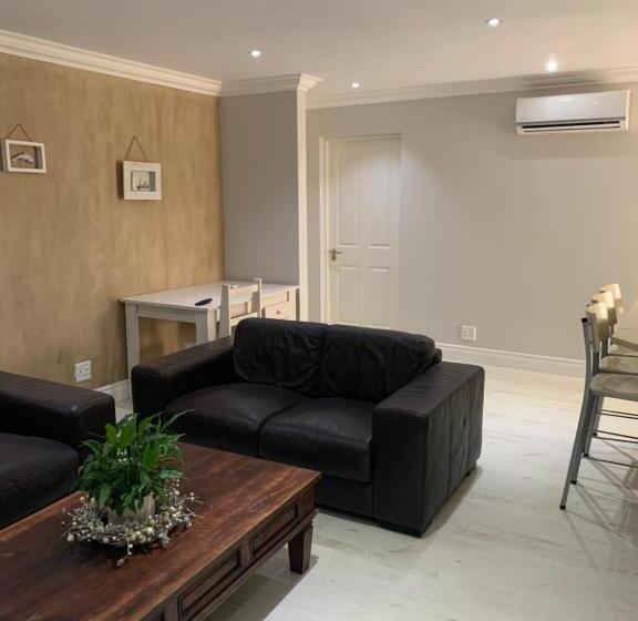 פנסיון Oceansnest Guest House