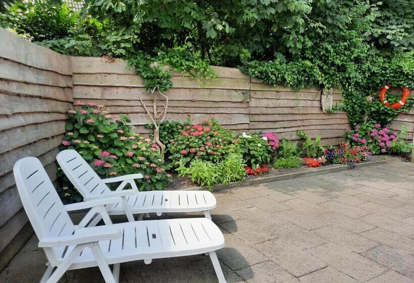 膳宿费 Private Logies Texel Woodart