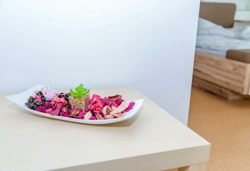 Пансион Taverna Unik