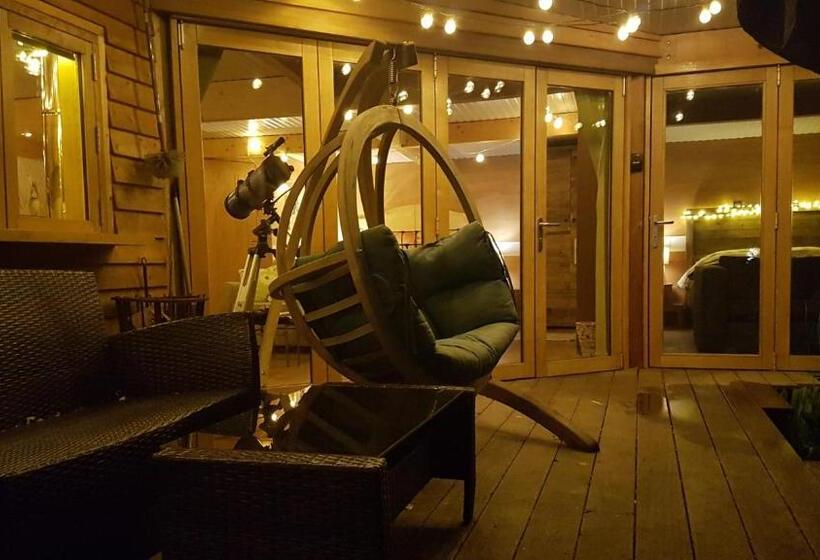 بنسيون The Base Vegan Retreat Animal Sanctuary