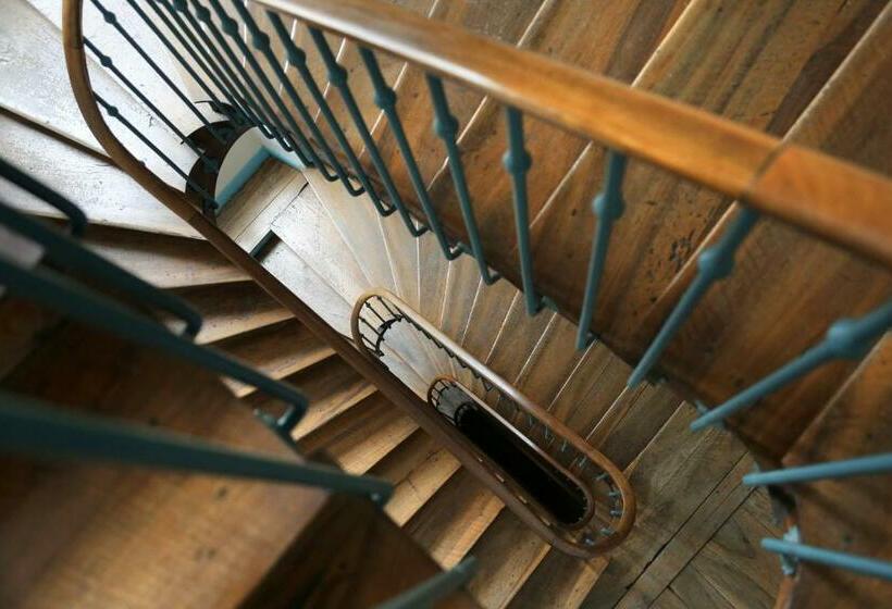 펜션 Troisième Droite