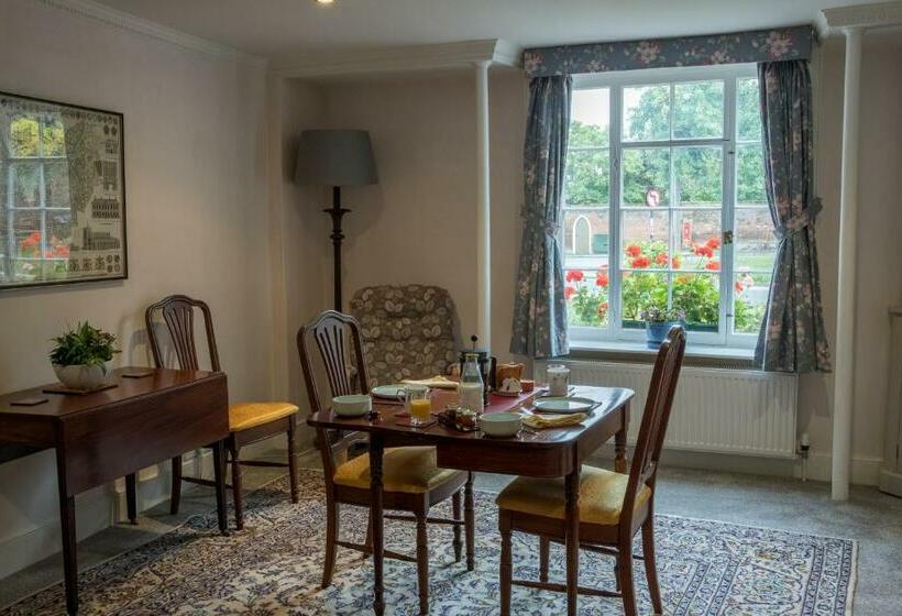 St Mary’s Bed & Breakfast