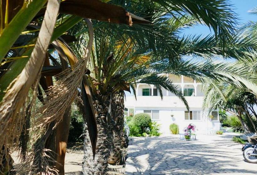 Villa Elia Bed And Breakfast