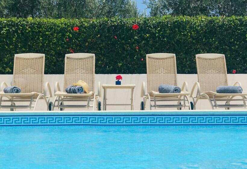 Villa Elia Bed And Breakfast